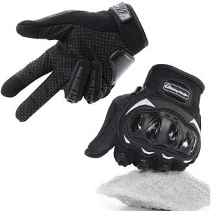 Más guantes de moteros